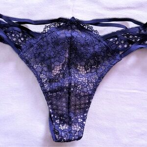 NWT Victoria's Secret Very Sexy Midnight Blue Lace Thong Panty Sz M